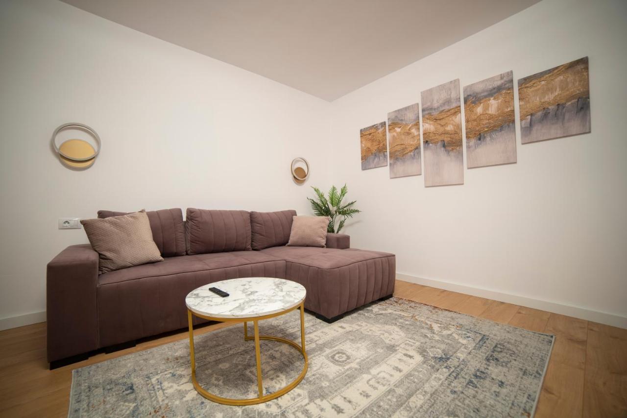 Coban Residence - A3 - Scandinavian Apartment Brasov Ngoại thất bức ảnh